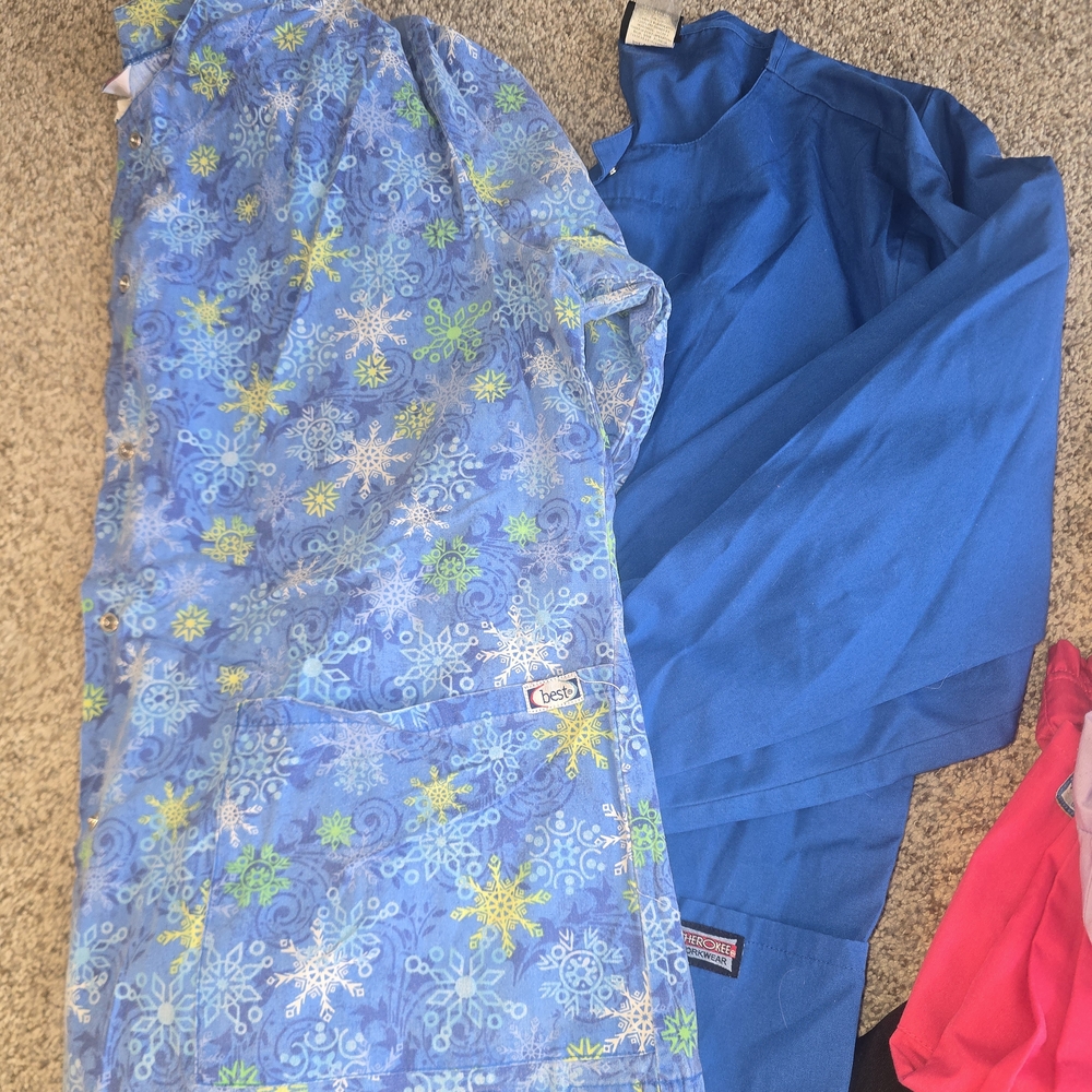 Colorful Scrub Tops Collection - Picture 4 of 4